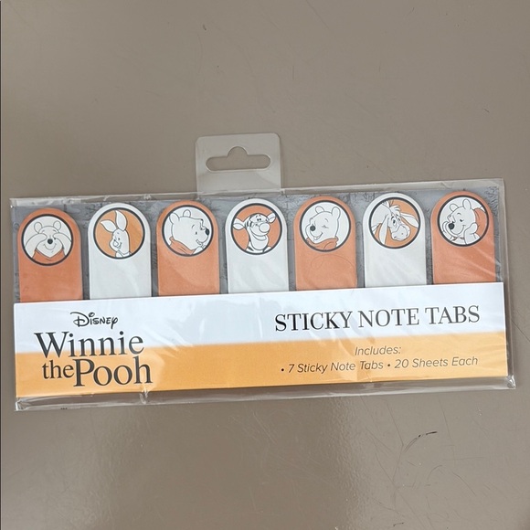 Disney Winnie the Pooh sticky note tabs - Picture 1 of 1